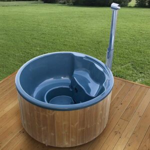 photo-1-round-hot-tub-with-integrated-wood-fired-stove-for-4-6-pers